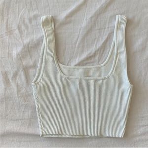 Aritzia Sculpt Knit Squareneck Cropped Tank
Cropped ribbed tank top